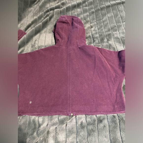 Lululemon Cropped Seva full zip Hoodie - Picture 2 of 4
